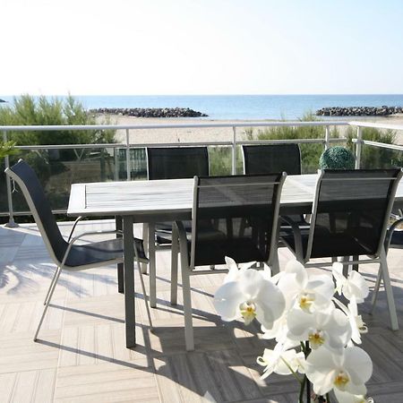 Residence La Voile Blanche 1 弗龙蒂尼昂 外观 照片