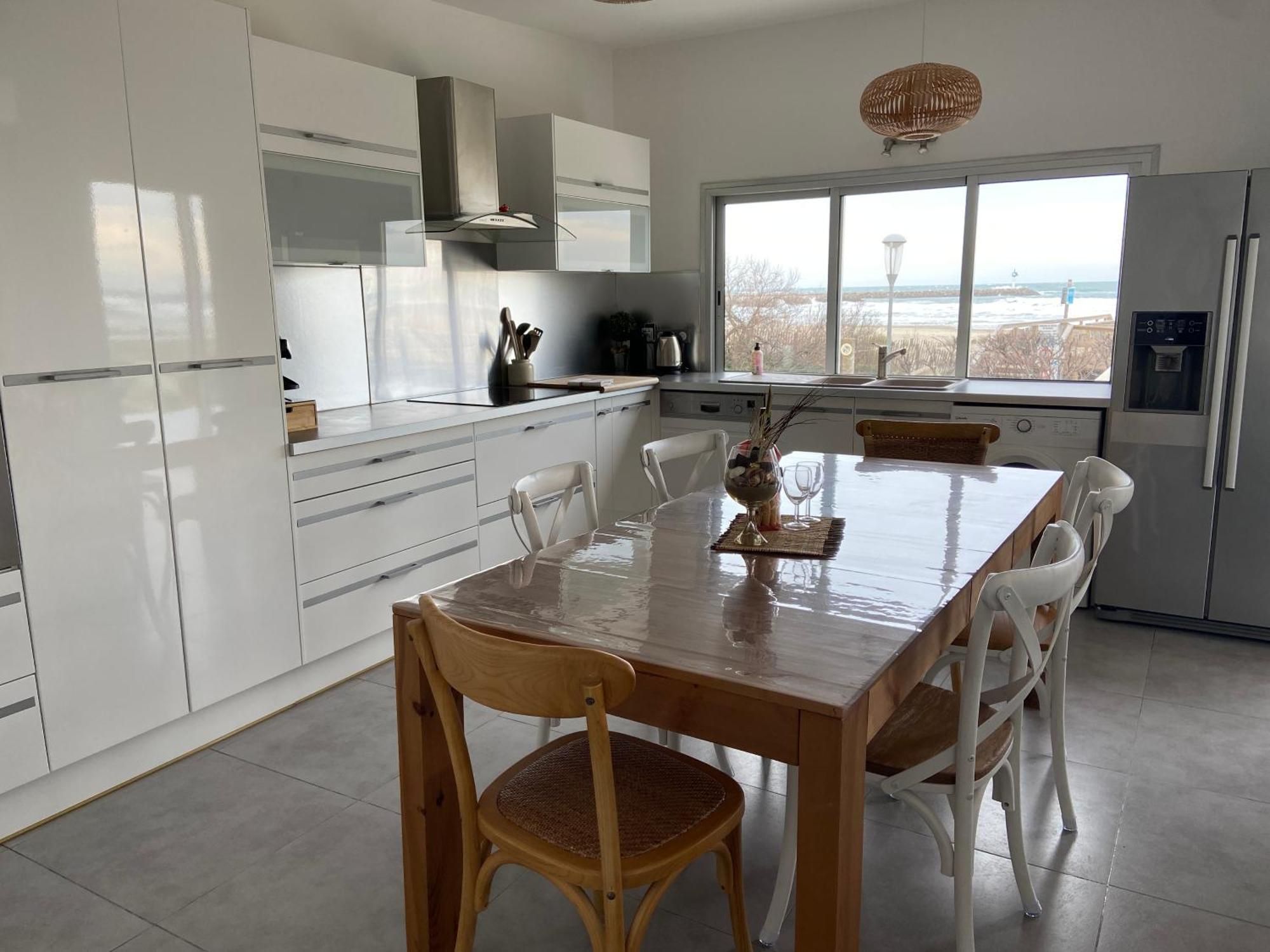 Residence La Voile Blanche 1 弗龙蒂尼昂 外观 照片