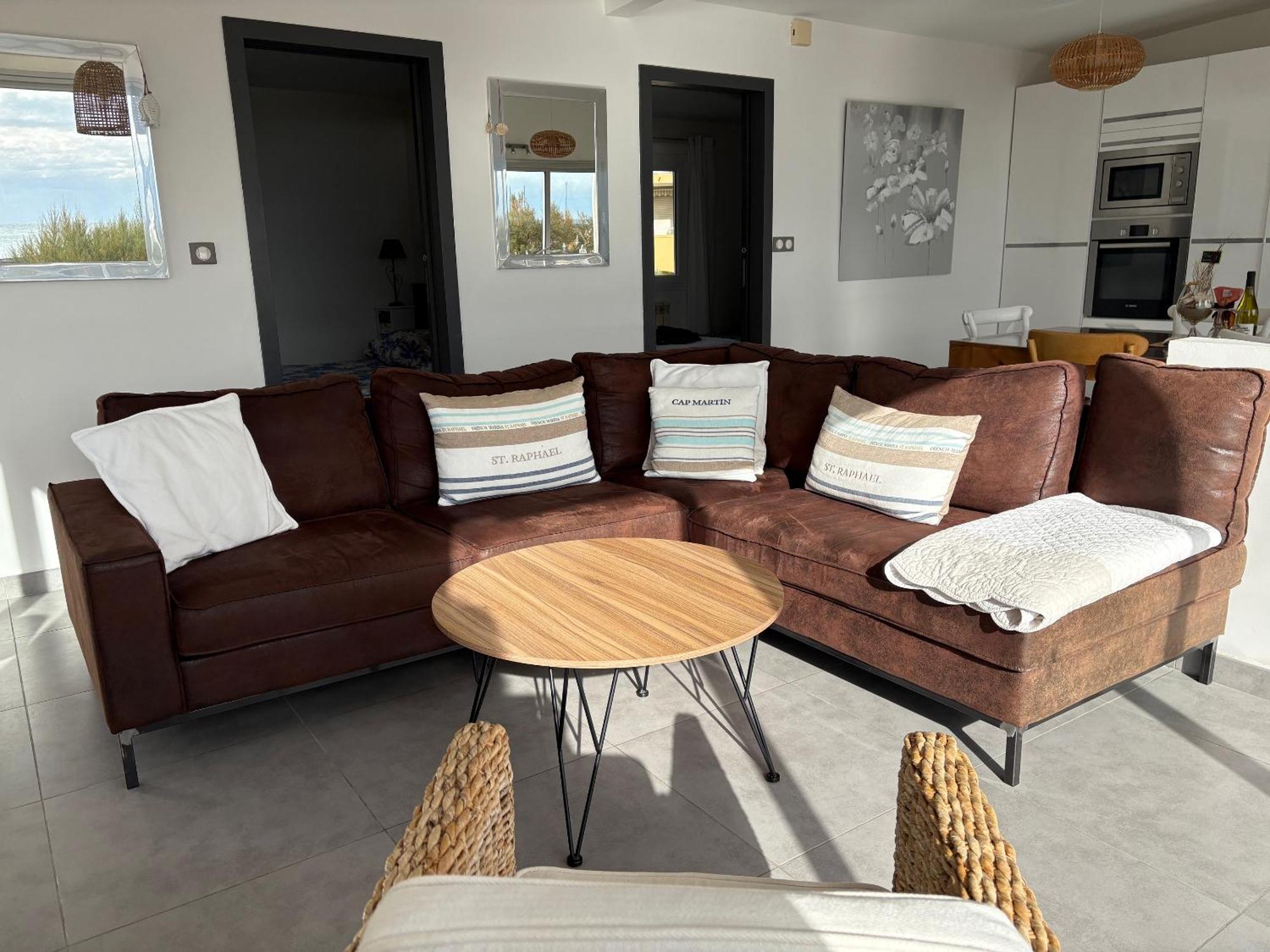 Residence La Voile Blanche 1 弗龙蒂尼昂 外观 照片