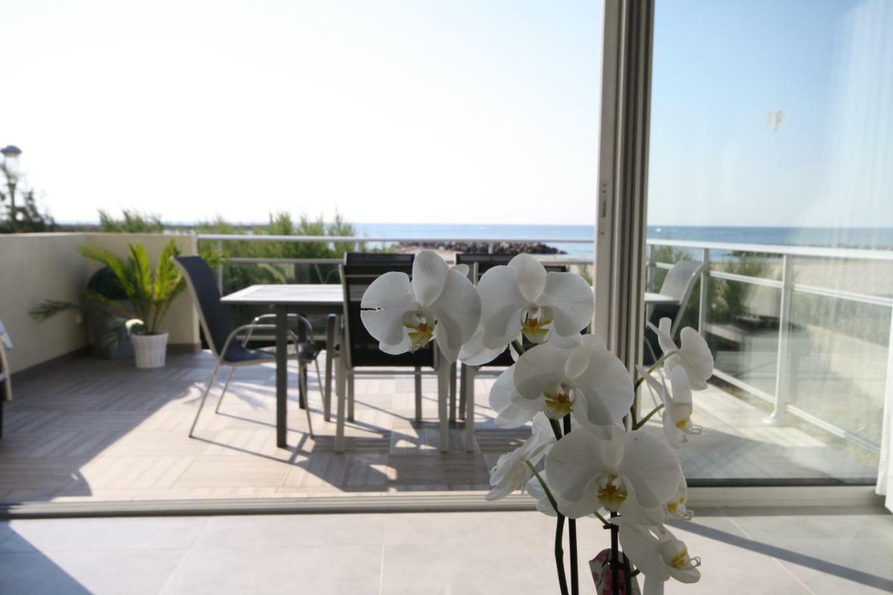Residence La Voile Blanche 1 弗龙蒂尼昂 外观 照片