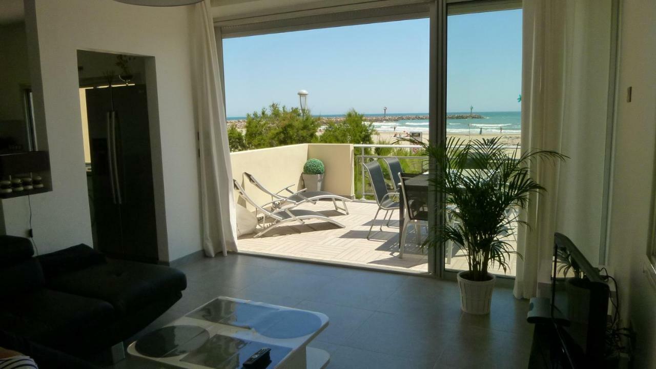 Residence La Voile Blanche 1 弗龙蒂尼昂 外观 照片