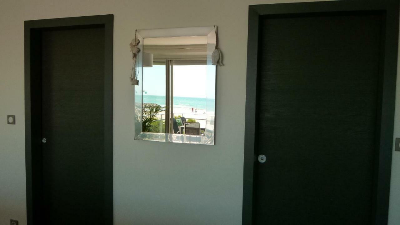 Residence La Voile Blanche 1 弗龙蒂尼昂 外观 照片