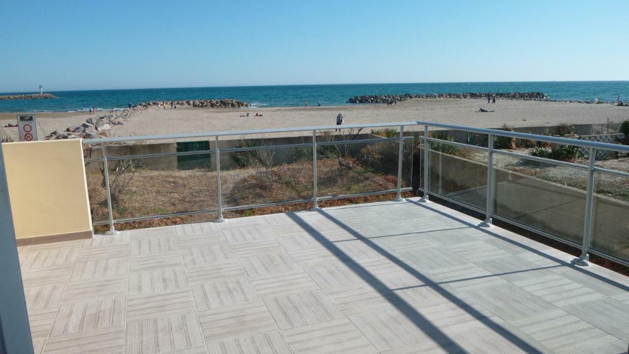 Residence La Voile Blanche 1 弗龙蒂尼昂 外观 照片