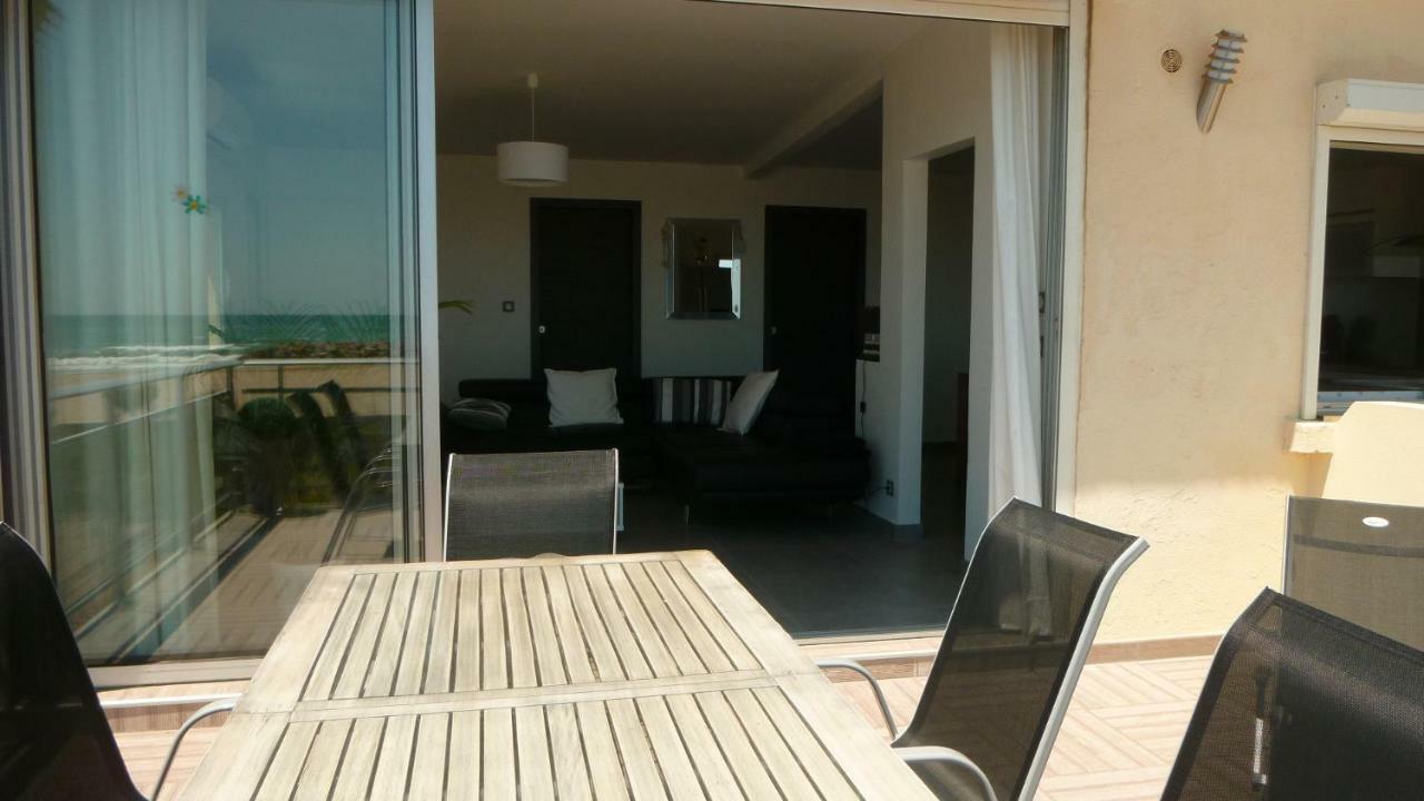 Residence La Voile Blanche 1 弗龙蒂尼昂 外观 照片