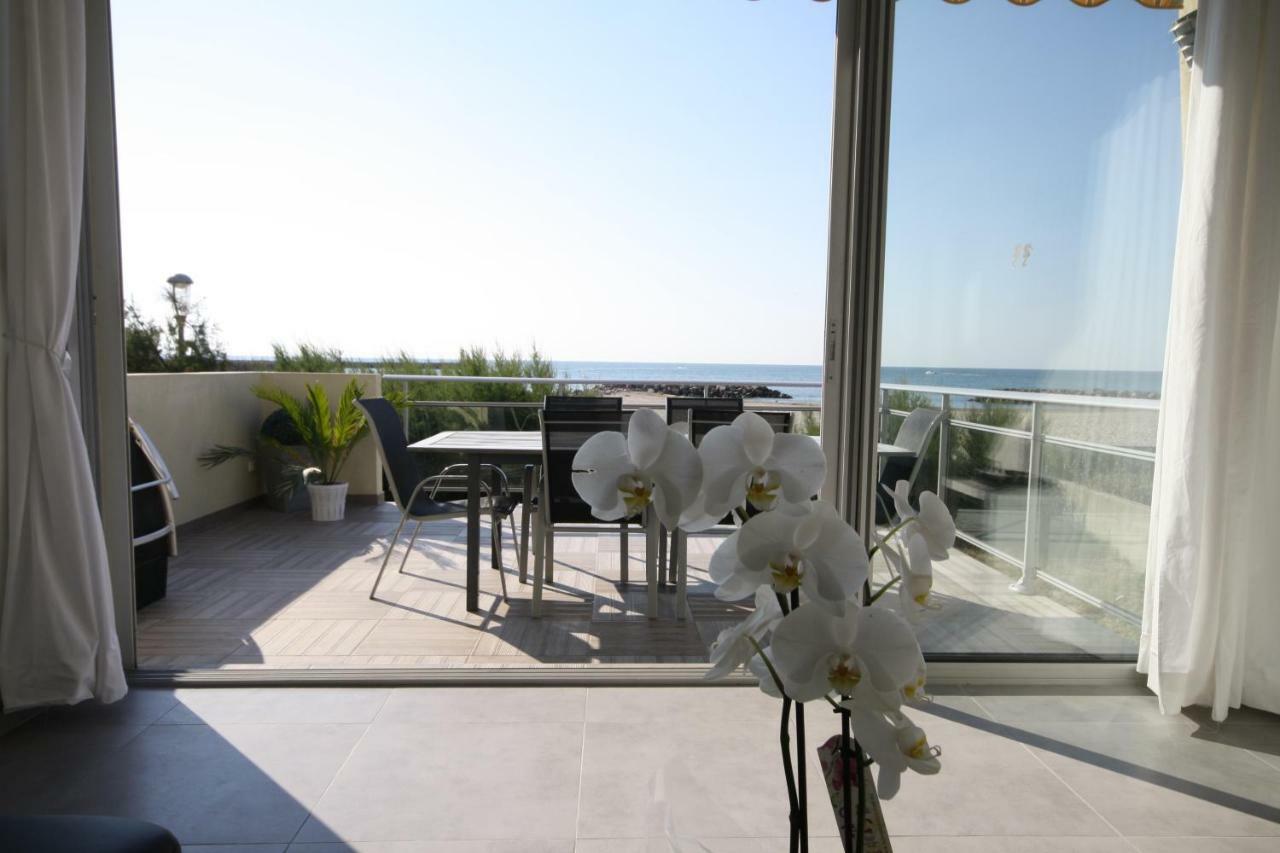 Residence La Voile Blanche 1 弗龙蒂尼昂 外观 照片