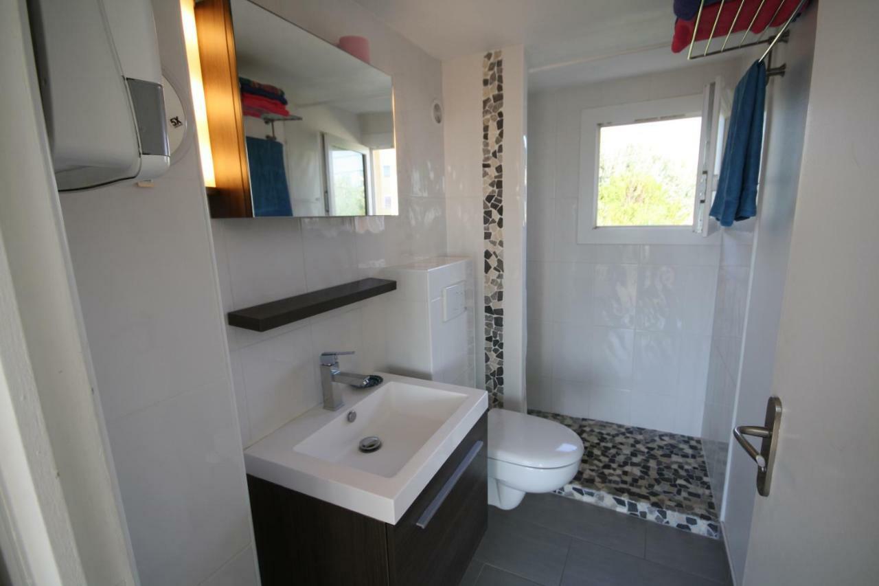 Residence La Voile Blanche 1 弗龙蒂尼昂 外观 照片