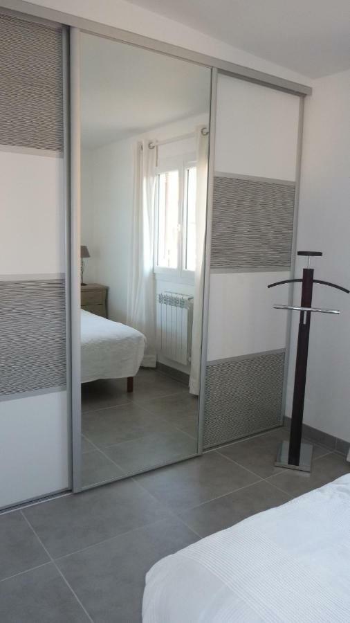 Residence La Voile Blanche 1 弗龙蒂尼昂 外观 照片