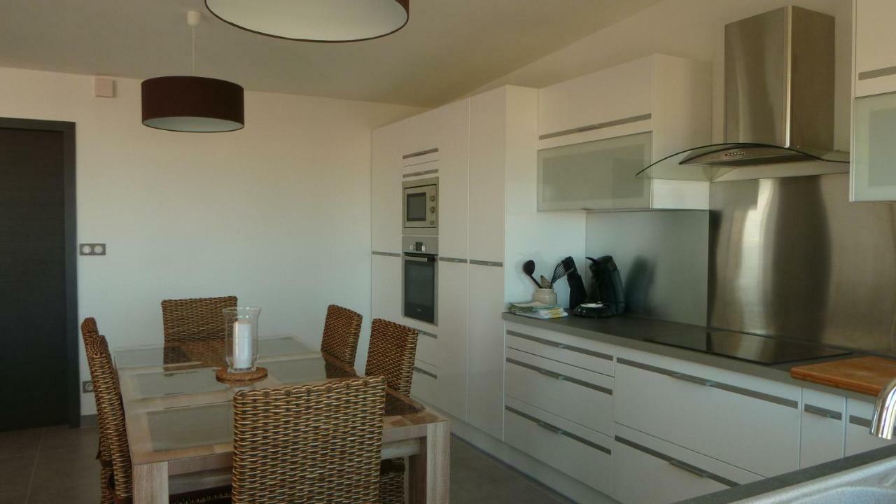 Residence La Voile Blanche 1 弗龙蒂尼昂 外观 照片