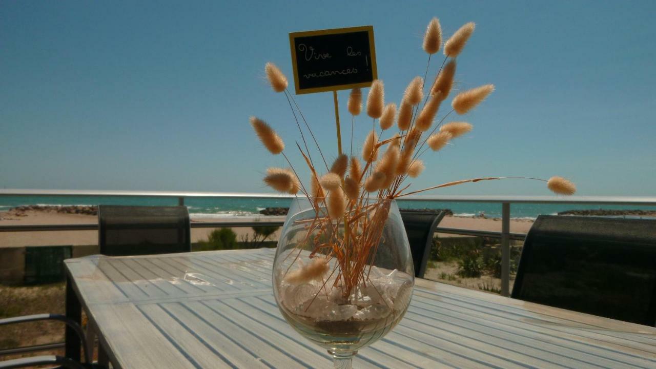 Residence La Voile Blanche 1 弗龙蒂尼昂 外观 照片