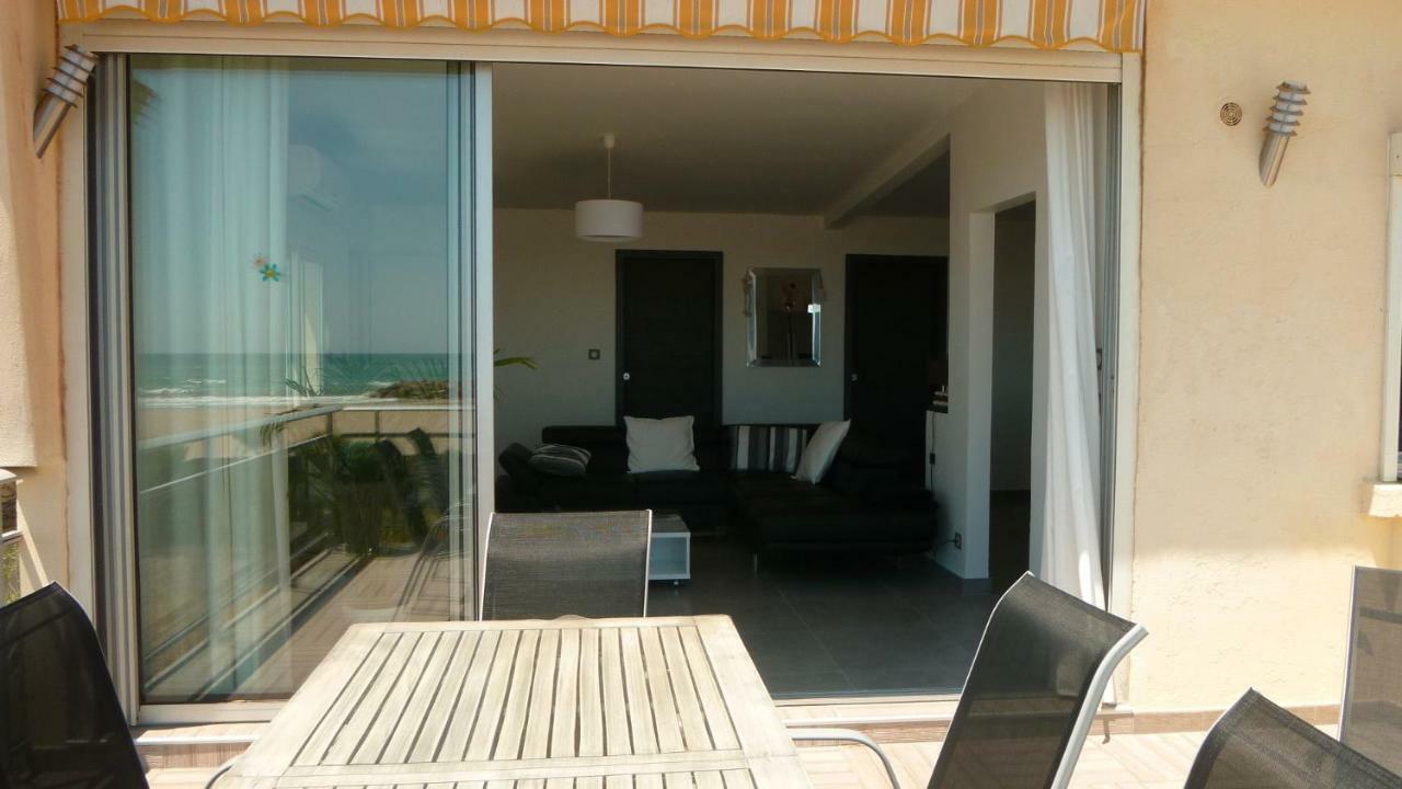 Residence La Voile Blanche 1 弗龙蒂尼昂 外观 照片