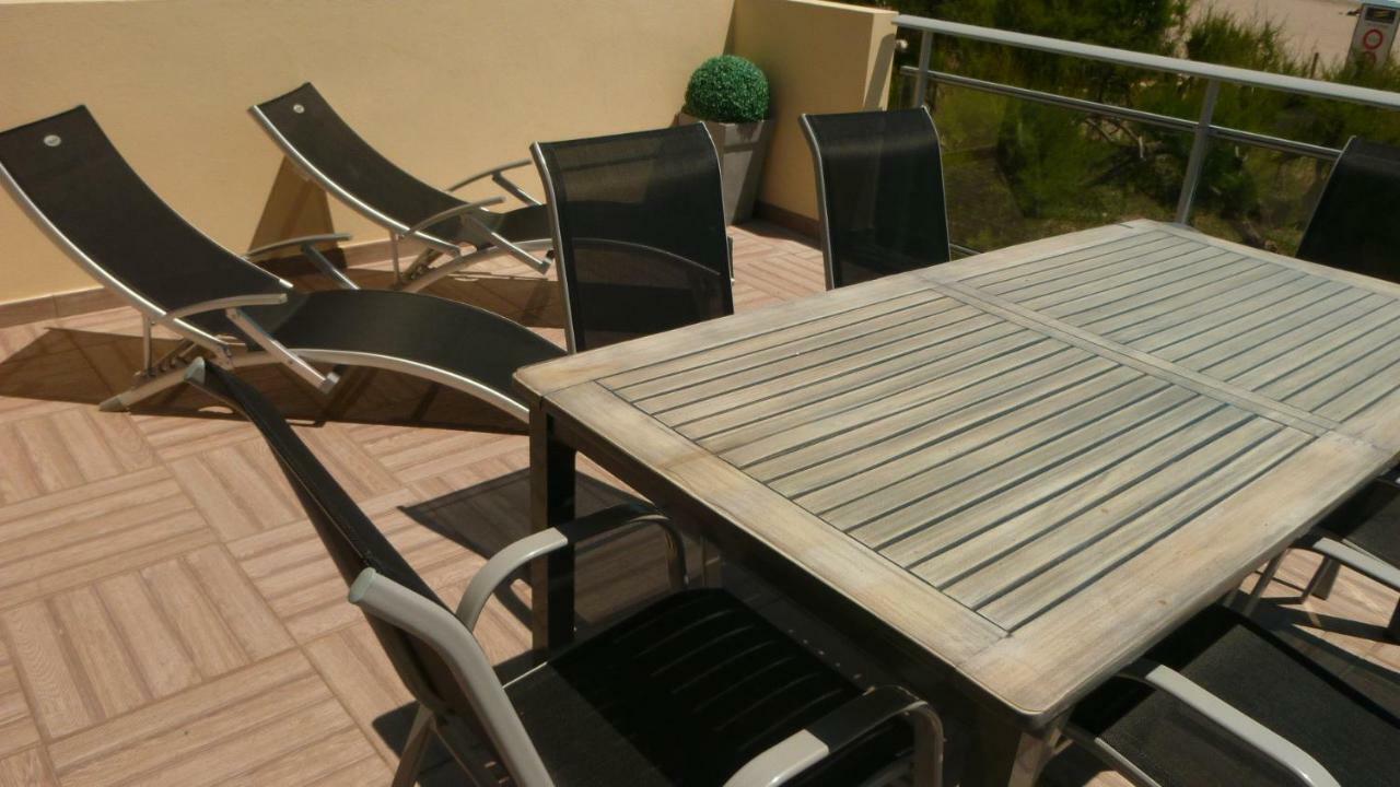 Residence La Voile Blanche 1 弗龙蒂尼昂 外观 照片