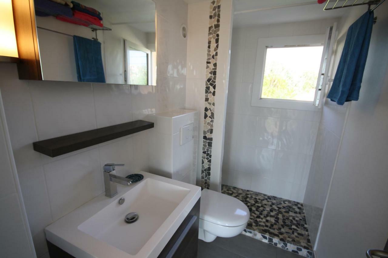 Residence La Voile Blanche 1 弗龙蒂尼昂 外观 照片